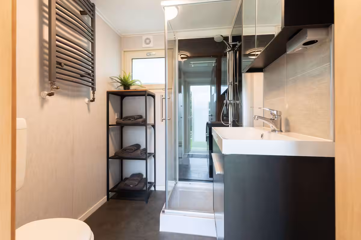 Forest Chalet with Pool — Bathroom