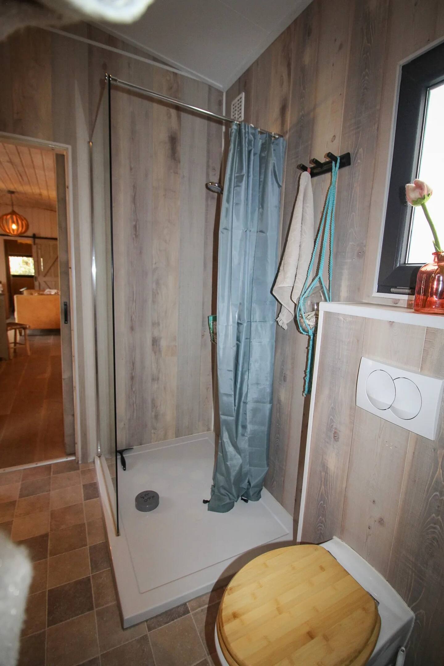 Scandinavian Forest Cabin — Bathroom